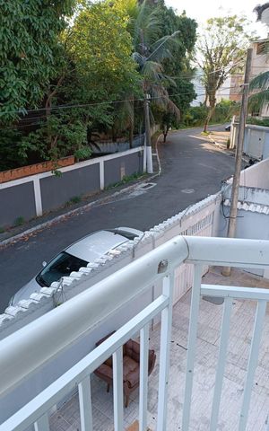 Casa de condomínio à venda com 280m², 3 quartos e 2 vagas Casa de condomínio à venda com 280m², 3 quartos e 2 vagasVaranda