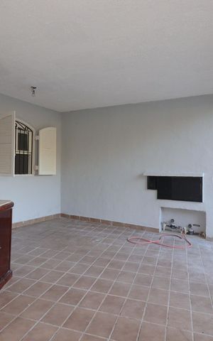 Casa à venda com 227m², 4 quartos e 2 vagasGaragem