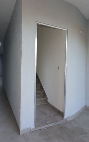 Casa à venda com 227m², 4 quartos e 2 vagasEntrada da Casa 2