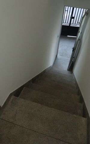 Casa à venda com 227m², 4 quartos e 2 vagasEntrada da Casa 2