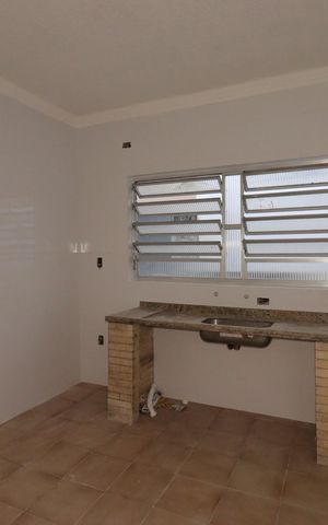 Casa à venda com 227m², 4 quartos e 2 vagasCozinha da Casa 2