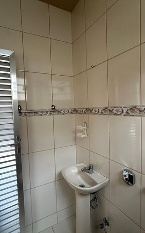 Casa à venda com 156m², 3 quartos e sem vagaBanheiro 3