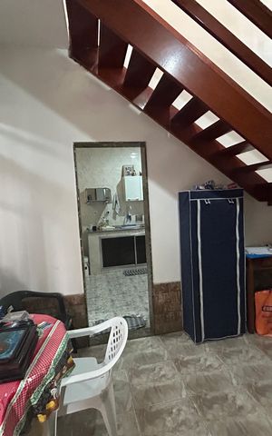 Casa à venda com 156m², 3 quartos e sem vagaSala
