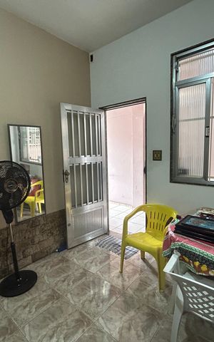 Casa à venda com 156m², 3 quartos e sem vagaSala