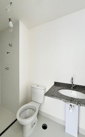 Apartamento à venda com 24m², 1 quarto e sem vaga Apartamento à venda com 24m², 1 quarto e sem vagaBanheiro da Suíte