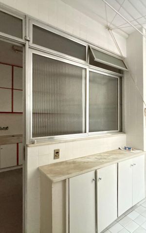 Apartamento à venda com 173m², 3 quartos e sem vagaÁrea de serviço