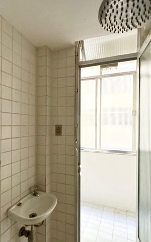 Apartamento à venda com 173m², 3 quartos e sem vagaÁrea de serviço - banheiro