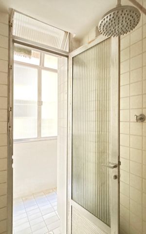 Apartamento à venda com 173m², 3 quartos e sem vagaÁrea de serviço - banheiro
