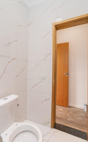 Casa à venda com 134m², 3 quartos e 2 vagasBanheiro