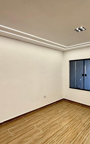 Casa à venda com 134m², 3 quartos e 2 vagas Casa à venda com 134m², 3 quartos e 2 vagasSala