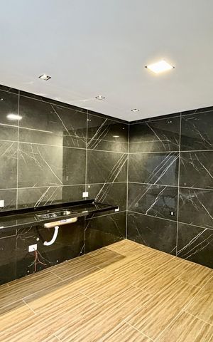 Casa à venda com 134m², 3 quartos e 2 vagas Casa à venda com 134m², 3 quartos e 2 vagasCozinha
