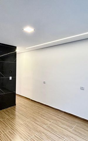 Casa à venda com 134m², 3 quartos e 2 vagas Casa à venda com 134m², 3 quartos e 2 vagasCozinha
