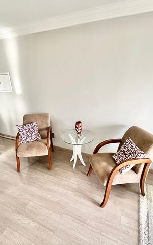 Apartamento à venda com 63m², 2 quartos e 1 vaga Apartamento à venda com 63m², 2 quartos e 1 vagaSala