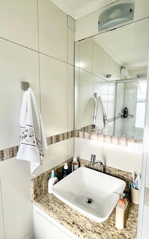 Apartamento à venda com 63m², 2 quartos e 1 vaga Apartamento à venda com 63m², 2 quartos e 1 vagaBanheiro