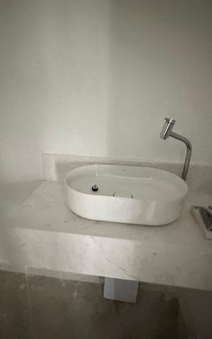 Apartamento à venda com 85m², 2 quartos e 2 vagas Apartamento à venda com 85m², 2 quartos e 2 vagasLavabo