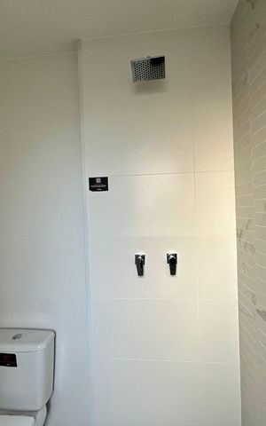 Apartamento à venda com 85m², 2 quartos e 2 vagas Apartamento à venda com 85m², 2 quartos e 2 vagasBanheiro da Suíte 2