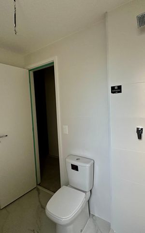 Apartamento à venda com 85m², 2 quartos e 2 vagas Apartamento à venda com 85m², 2 quartos e 2 vagasBanheiro da Suíte 2