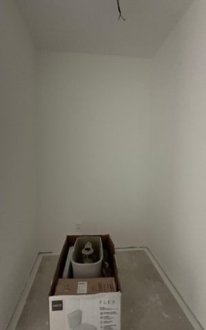 Apartamento à venda com 85m², 2 quartos e 2 vagas Apartamento à venda com 85m², 2 quartos e 2 vagasEscritório