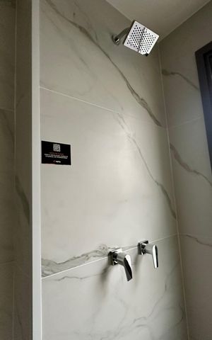 Apartamento à venda com 85m², 2 quartos e 2 vagas Apartamento à venda com 85m², 2 quartos e 2 vagasBanheiro da Suíte 1