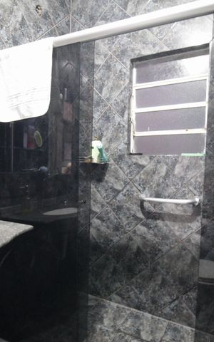 Casa à venda com 183m², 3 quartos e 2 vagasBanheiro Social