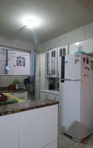 Casa à venda com 183m², 3 quartos e 2 vagasCozinha