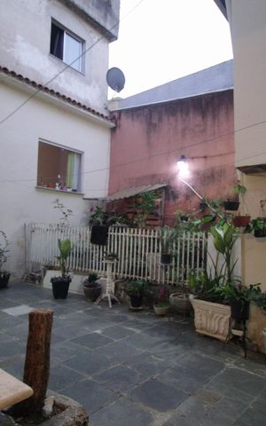 Casa à venda com 183m², 3 quartos e 2 vagasÁrea Externa