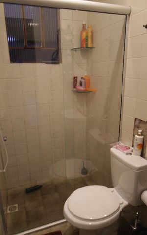 Casa à venda com 183m², 3 quartos e 2 vagasBanheiro da Suíte 1