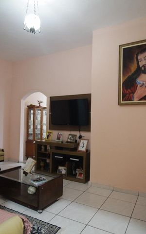 Casa à venda com 183m², 3 quartos e 2 vagasSala de Estar 