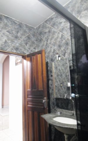 Casa à venda com 183m², 3 quartos e 2 vagasBanheiro Social