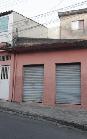 Casa à venda com 183m², 3 quartos e 2 vagasFachada Frontal
