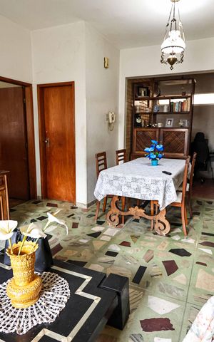 Casa à venda com 260m², 5 quartos e 3 vagasCopa