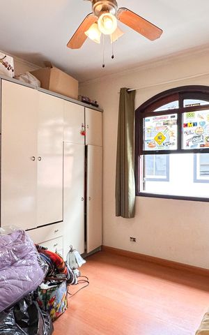Casa à venda com 185m², 2 quartos e 2 vagas Casa à venda com 185m², 2 quartos e 2 vagasQuarto 1