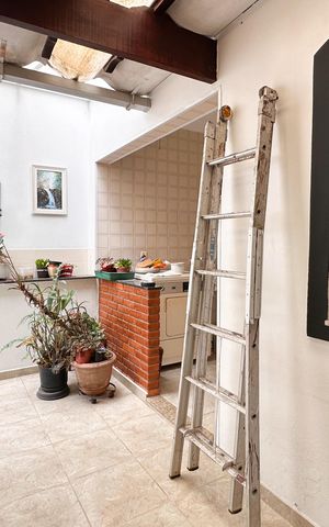 Casa à venda com 185m², 2 quartos e 2 vagas Casa à venda com 185m², 2 quartos e 2 vagasÁrea gourmet