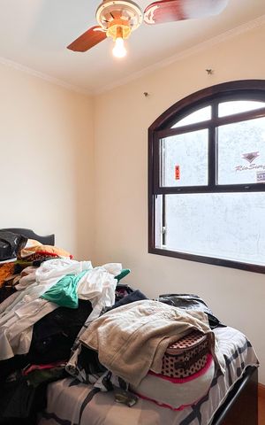 Casa à venda com 185m², 2 quartos e 2 vagas Casa à venda com 185m², 2 quartos e 2 vagasQuarto 2