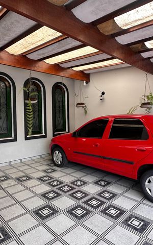 Casa à venda com 185m², 2 quartos e 2 vagas Casa à venda com 185m², 2 quartos e 2 vagasGaragem