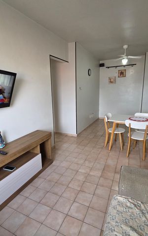 Apartamento para alugar com 50m², 1 quarto e 1 vaga Apartamento para alugar com 50m², 1 quarto e 1 vagaSala