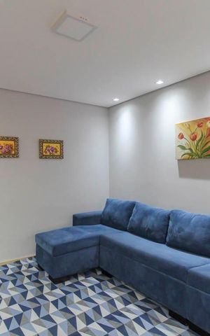 Casa à venda com 250m², 3 quartos e 4 vagas Casa à venda com 250m², 3 quartos e 4 vagasSala
