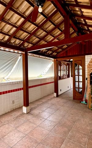 Apartamento para alugar com 169m², 3 quartos e 1 vaga