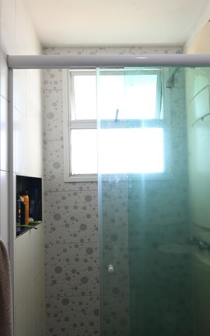 Apartamento à venda com 78m², 2 quartos e 1 vagaBanheiro da suíte 1