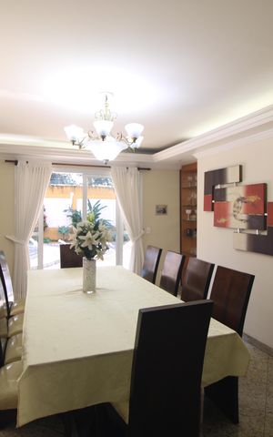 Casa de condomínio à venda com 640m², 4 quartos e 2 vagasSala 2