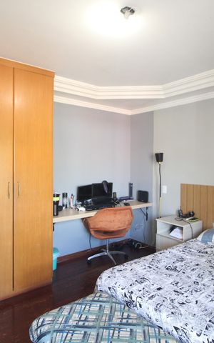 Casa de condomínio à venda com 640m², 4 quartos e 2 vagasQuarto 1