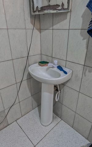Casa à venda com 140m², 4 quartos e 2 vagas Casa à venda com 140m², 4 quartos e 2 vagasBanheiro 2