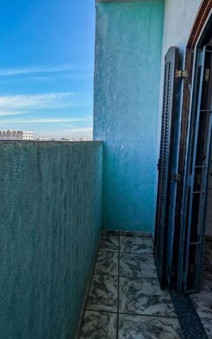 Casa à venda com 140m², 4 quartos e 2 vagas Casa à venda com 140m², 4 quartos e 2 vagasSacada