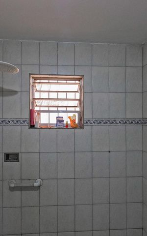 Casa à venda com 140m², 4 quartos e 2 vagas Casa à venda com 140m², 4 quartos e 2 vagasBanheiro 2