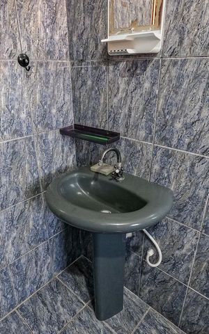 Casa à venda com 140m², 4 quartos e 2 vagas Casa à venda com 140m², 4 quartos e 2 vagasBanheiro 1