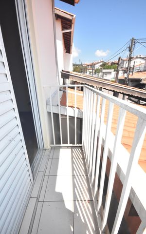 Casa de condomínio à venda com 131m², 3 quartos e 2 vagas Casa de condomínio à venda com 131m², 3 quartos e 2 vagasVaranda quarto 1