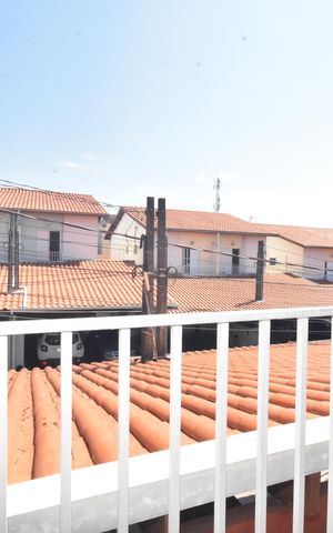 Casa de condomínio à venda com 131m², 3 quartos e 2 vagas Casa de condomínio à venda com 131m², 3 quartos e 2 vagasVista da varanda do quarto 1