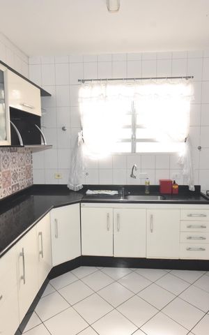 Casa de condomínio à venda com 131m², 3 quartos e 2 vagas Casa de condomínio à venda com 131m², 3 quartos e 2 vagasCozinha