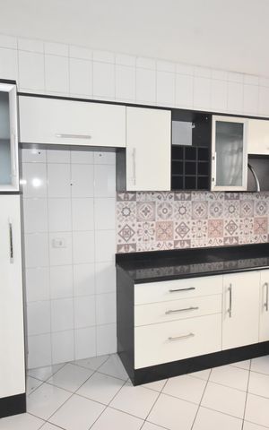 Casa de condomínio à venda com 131m², 3 quartos e 2 vagas Casa de condomínio à venda com 131m², 3 quartos e 2 vagasCozinha