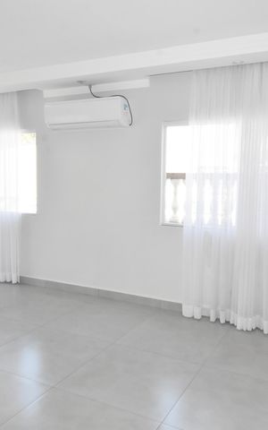 Casa de condomínio à venda com 131m², 3 quartos e 2 vagas Casa de condomínio à venda com 131m², 3 quartos e 2 vagasÁrea comum - Salão de festas